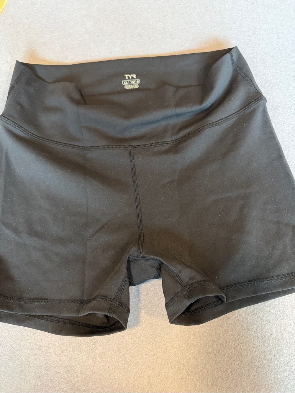 TYR Women's Black High-Waist training Shorts